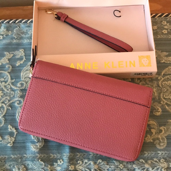 ANNE KLEIN PINK GIFT BOXED WALLET RETAIL 58.00 NWT - Picture 6 of 7